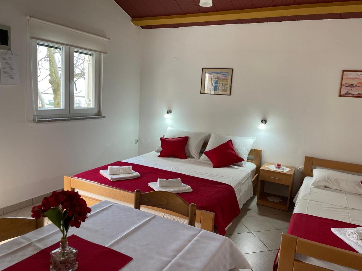 Leca- Small House Медулин Экстерьер фото